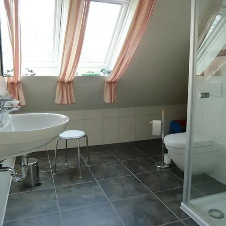 Knut Apartment *